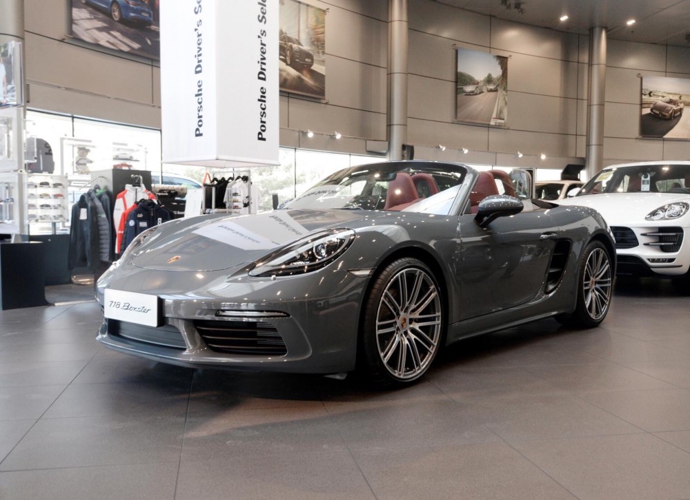 保時(shí)捷718Boxster